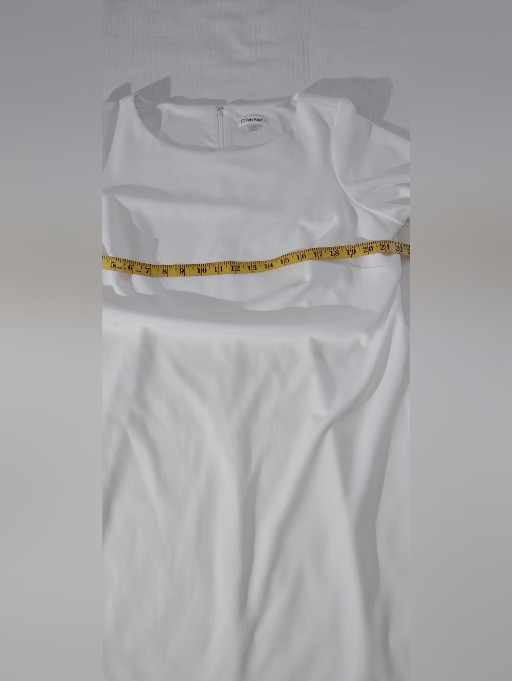 calvin klein illusion-trim sheath dress color white size 18 W. - Picture 5 of 10